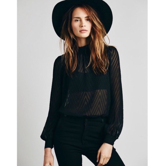 Free People Tops - NWOT Free People Tucking Chevron Blouse Black XS